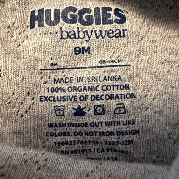 Carter’s & Huggies Baby Girl 9M Bodysuit Bundle (3pc) - Picture 5 of 9